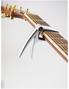 Купити Konig & Meyer 30900-000-02 Професійний каподастр для вестерн та електронних гітар.