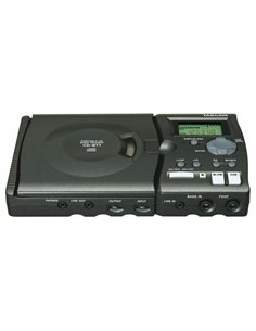 Купить Портативный CD репетитор для бас-гитары Tascam CD-BT1 